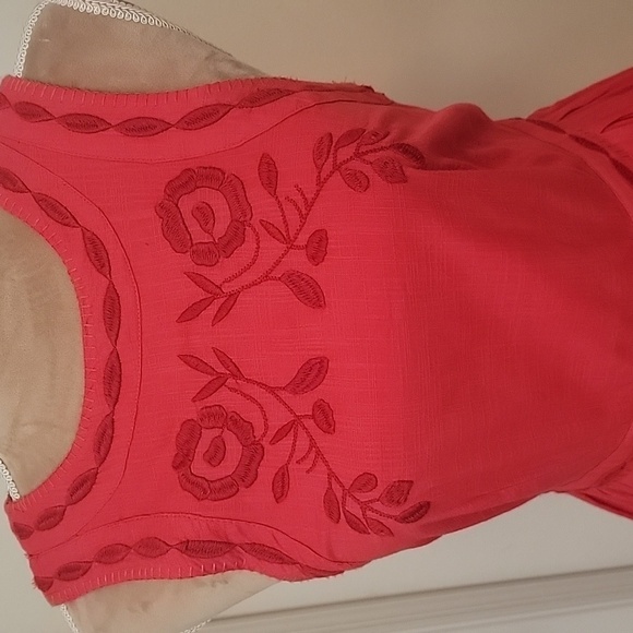 Free People Birds Of A Feather, Size 2 Color is Paradise Coral.  Excellent Cond. - Picture 2 of 10